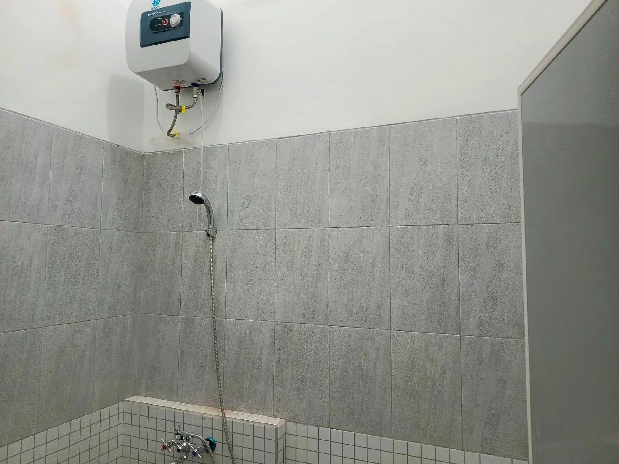 Bebek Kuning Residence Blimbing  Eksteriør billede